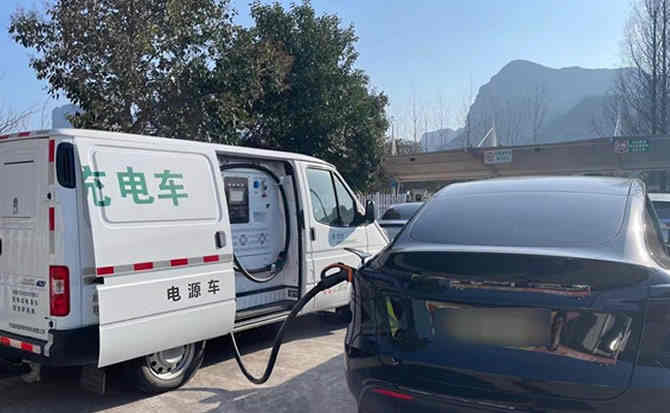 新都区汽车搭电