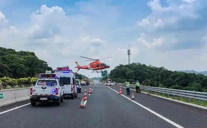 新都区高速公路汽车救援案例